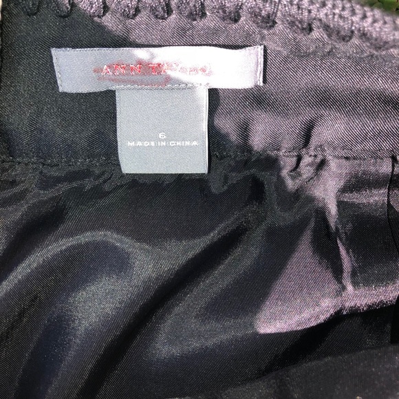 Ann Taylor Pattern Skirt - Picture 5 of 6